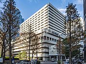 東京医科大学病院（730m）