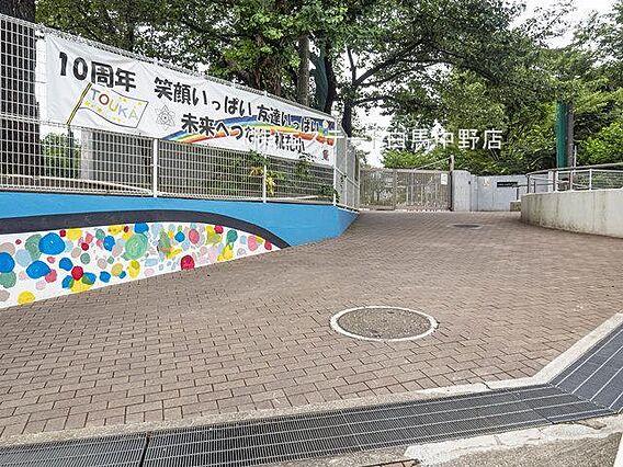 中野区立桃花小...