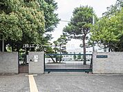 中野区立緑野小学校（470m）
