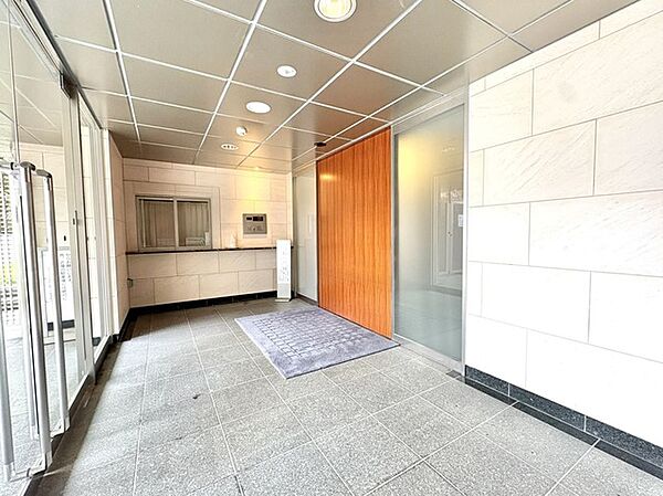 エントランスを拡大表示