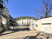 杉並区立高井戸小学校（810m）