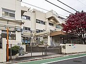 板橋区立板橋第七小学校（300m）