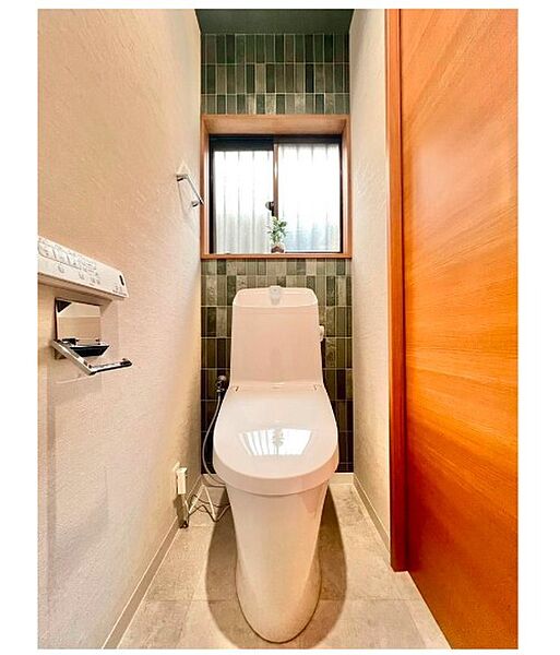 トイレを拡大表示