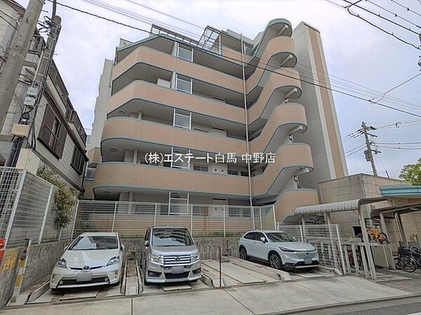 駐車場を拡大表示