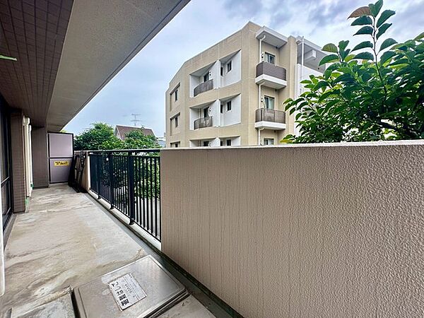 バルコニーを拡大表示