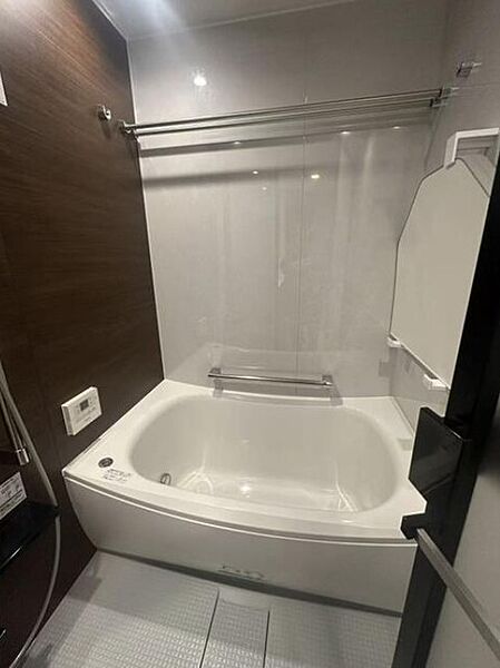 浴室を拡大表示