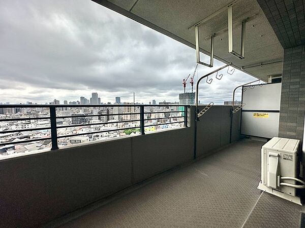 バルコニーを拡大表示