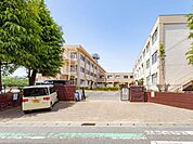 松戸市立稔台小学校 210m
