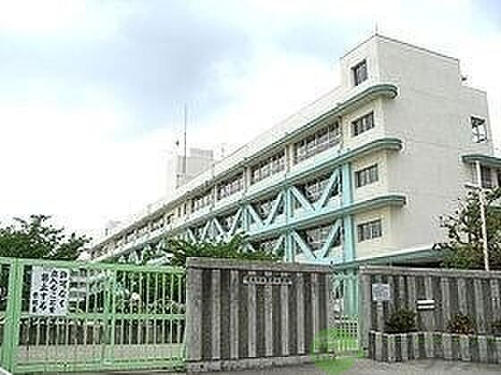 画像29:茨木市立耳原小学校 813m