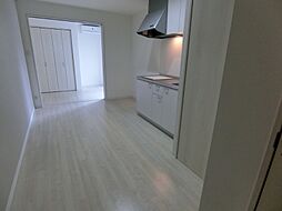 クレアトゥール岸辺1 302 3階1DKのリビング/ダイニング