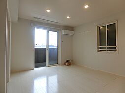 ソシュール 2階1Kのリビング/ダイニング