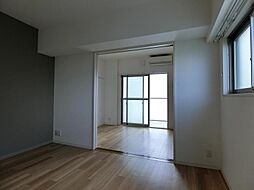 グランブルー高槻 4階1LDKのリビング/ダイニング