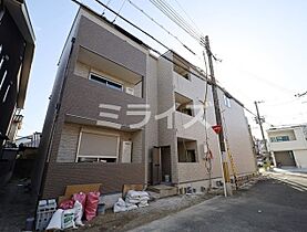 アート吹田泉町  ｜ 大阪府吹田市泉町4丁目33-13付近（賃貸アパート1LDK・3階・33.68㎡） その1