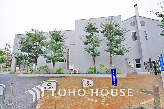 川崎市立高津図...