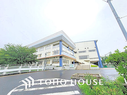 川崎市立柿生中学校 距離1100m