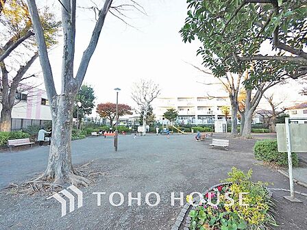 世田谷新町公園　距離130m
