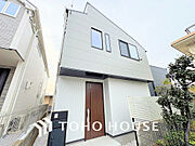 〜閑静な住宅街に佇む2階建て住戸〜全居室収納付きの4LDK住戸〜