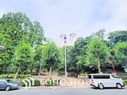 新宿中央公園　距離900ｍ