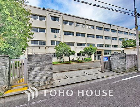 横浜市立市場中学校 距離350m