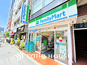 ファミリーマート タカノ西新宿店 　距離200m