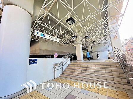 小田急線・千代田線「代々木上原」駅 距離110m