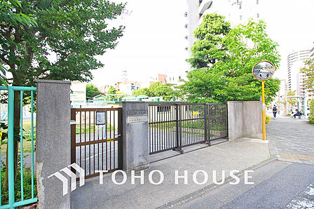 大田区立蒲田小学校 距離80m