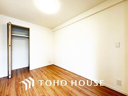 1日の疲れを癒し、心地よく寛げるようゆったりとした広さをしています