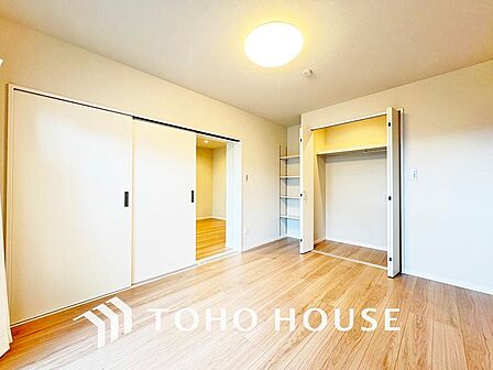 1日の疲れを癒し、心地よく寛げるようゆったりとした広さをしています