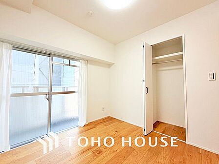 1日の疲れを癒し、心地よく寛げるようゆったりとした広さをしています