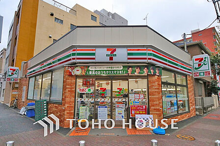 セブンイレブン 横浜南吉田町4丁目店　距離450m