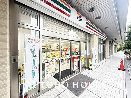 セブンイレブン 品川シーサイド店　距離400m
