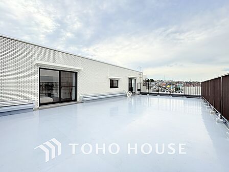 陽当たり良好なバルコニー