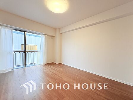 採光もある洋室は、くつろぎのひと時を過ごすのにぴったり