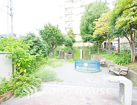 石川町5丁目公園　距離650m