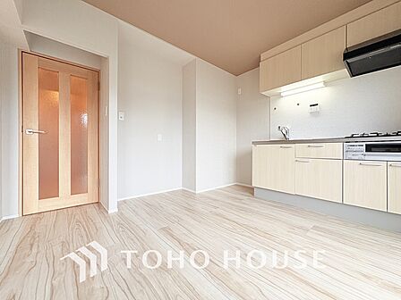 広がりのある住空間、家族が集まるリビング・ダイニング