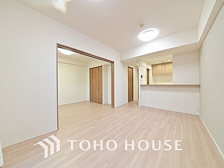 ゆったりとくつろげる上質なリビングダイニング