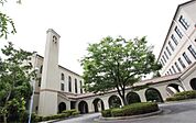 私立頌栄短期大学（2504m）