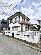 教育・公園： 公園も近く、緑豊かな環境が残っています。子育て世代にも優しい住環境です。