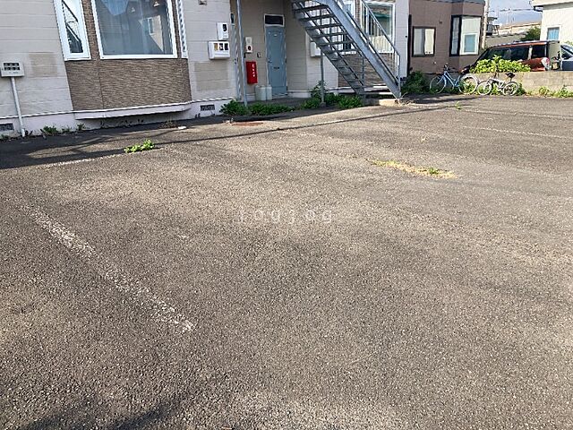 6 / 9