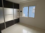 リビング横のお部屋です