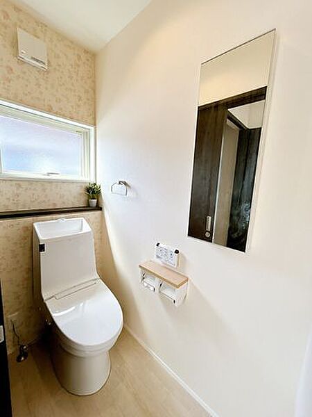 トイレを拡大表示