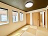 和室：和室約6帖の別アングルです。
