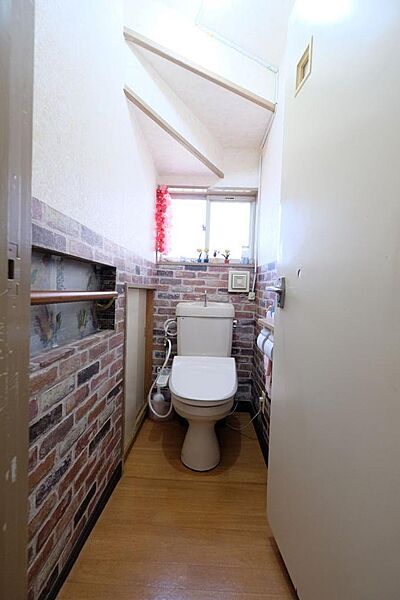トイレを拡大表示