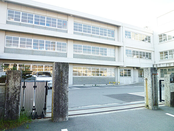 画像15:松阪市立第四小学校（1149m）