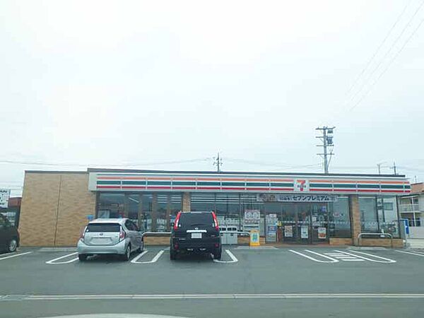 画像17:セブンイレブン 松阪中道町店（824m）
