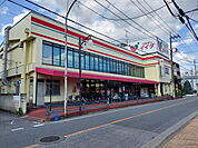 コモディイイダ 三鷹店（522m）