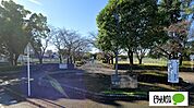 中学校「館林市立第四中学校まで2348m」