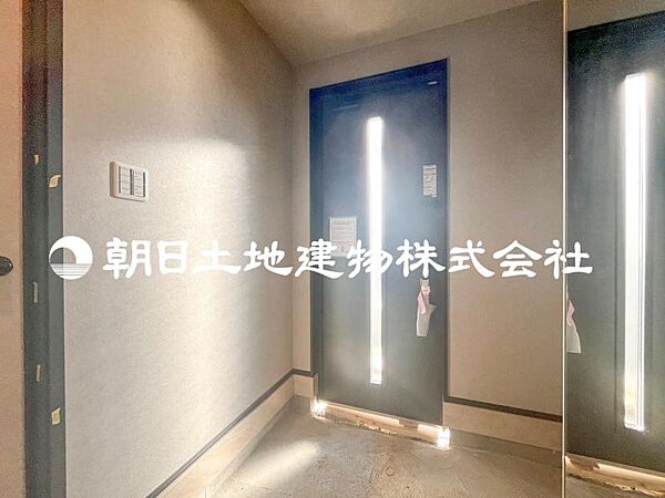 玄関を拡大表示