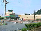 ユーコープ ハーモス深谷　約1090ｍ　9時00分～21時00分まで便利なスーパー