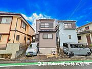 【外観】流行に左右されず将来にわたって価値が継続する佇まい！良好な住環境が保たれたエリアで新生活を！